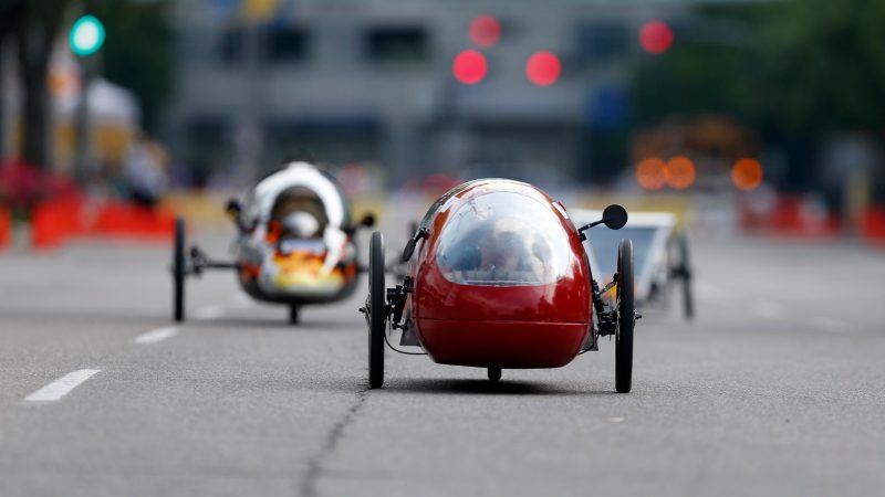 Name:  shell-eco-marathon-americas-prototype-cars-on-track.jpeg
Views: 6145
Size:  37.7 KB