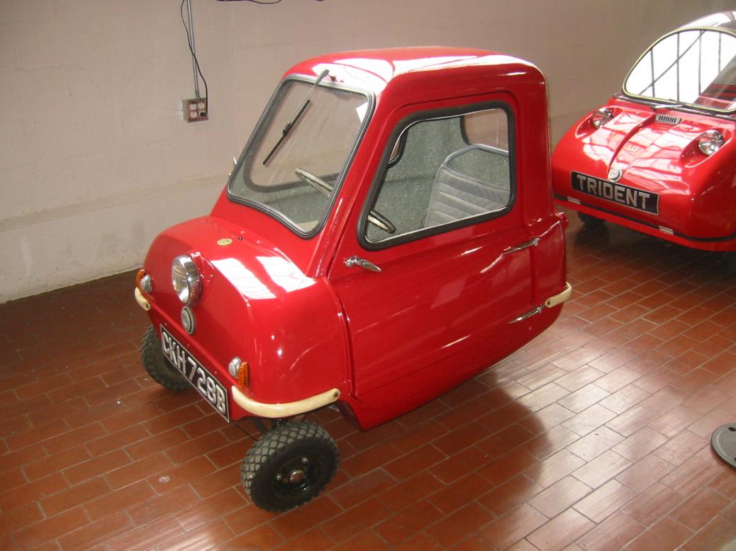 Name:  1965_Peel_P50,_The_World's_Smallest_Car_(Lane_Motor_Museum).jpg
Views: 827
Size:  89.2 KB