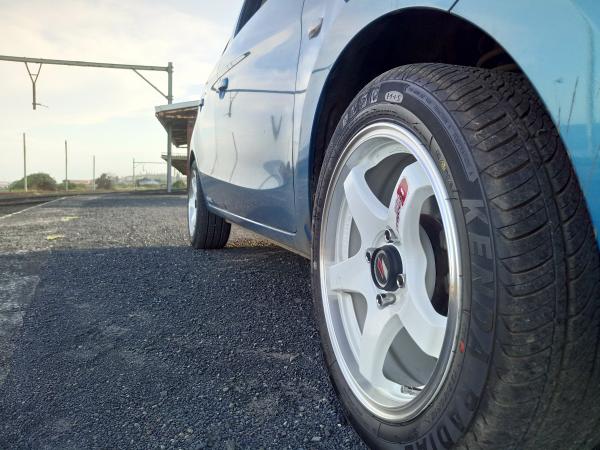 2015 Mitsubishi Mirage Gls: wheelsandtires